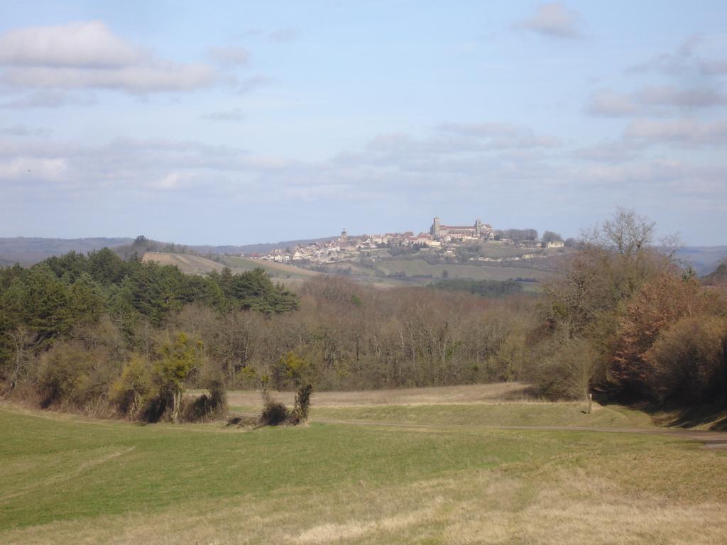 Au Cheval Bleu Bed & Breakfast Fontenay-pres-Vezelay Ngoại thất bức ảnh